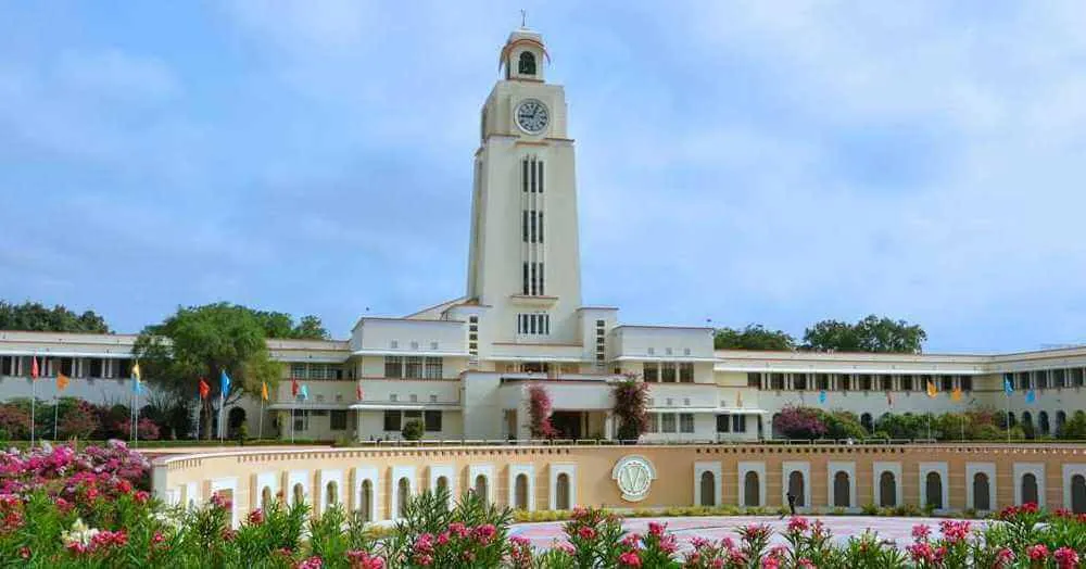 C:\Users\Local User\Desktop\BITS-Pilani-1.webp